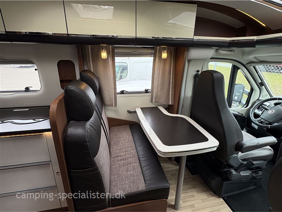 LMC Cruiser Premium T 681 G